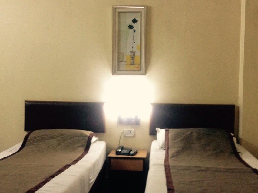 Hotel Bengal International Shiliguri Zimmer foto