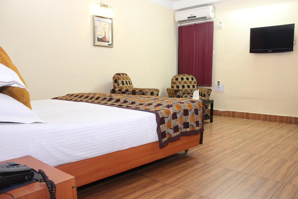 Hotel Bengal International Shiliguri Zimmer foto